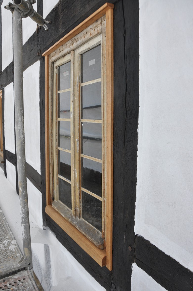Das älteste Fenster nach dem Einbau.
