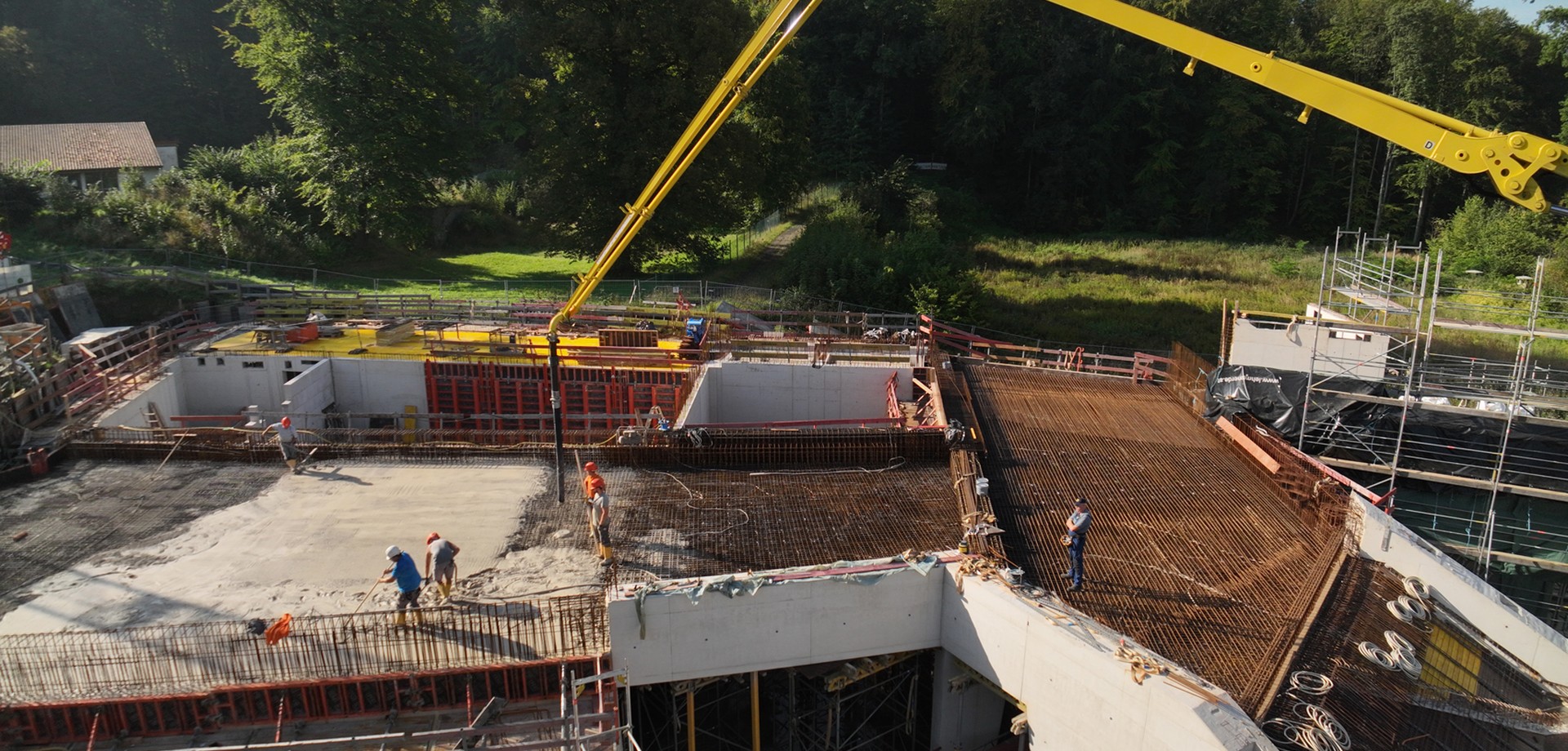 Betonguss für die Freitreppe des neuen Eingangs- und Ausstellungsgebäudes