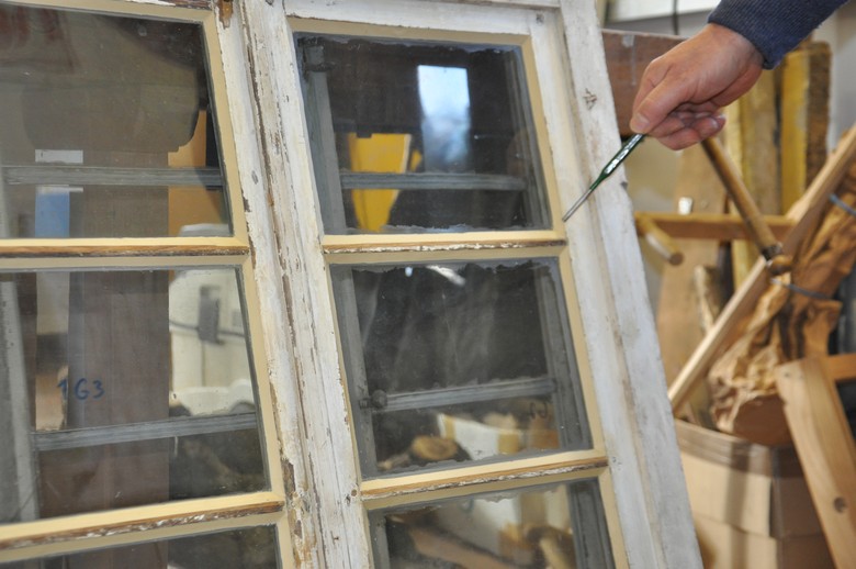Ein Holzsprossenfenster mit Kittfalz.